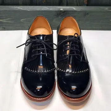 포브 클래식 레이스업 슈즈 5 에나멜 퀼트 텅 탈부착 가능