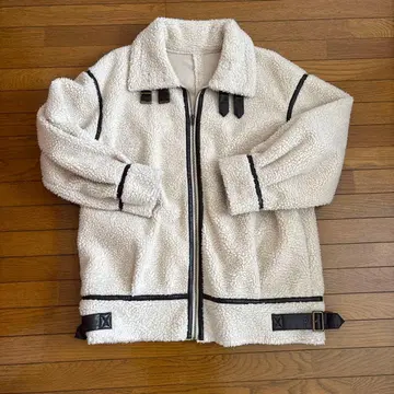 쉘파 플리스 무스탕 코트 F 사이즈