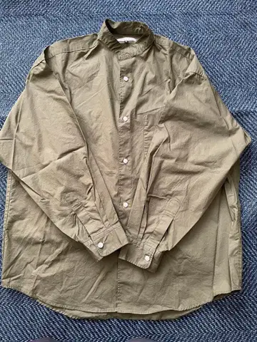 프릭스스토어 올리브 그린 스탠드 카라 릴랙스 핏 셔츠 S