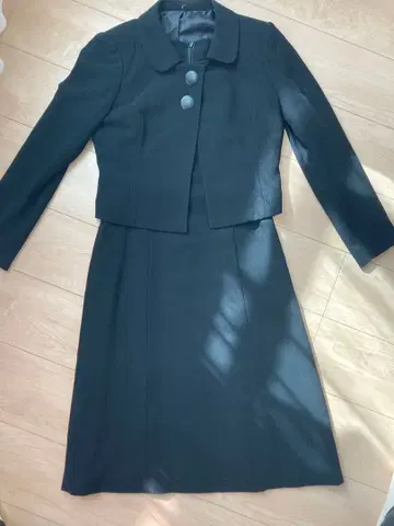 블랙 수트 자켓과 드레스 세트 9AR