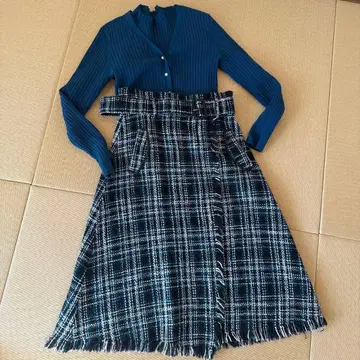 Mystrada 리브 편 앙상블과 스커트