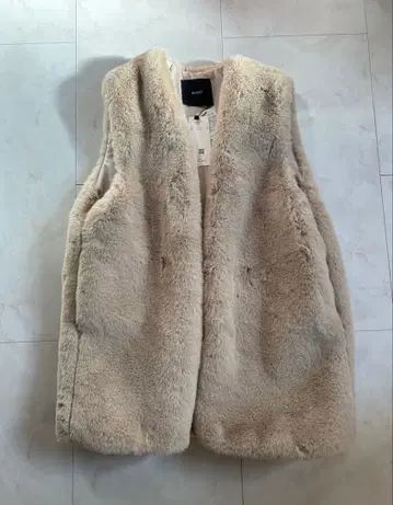 [미사용 택 포함] Re:EDIT 리디 미들 인조 모피 베스트
