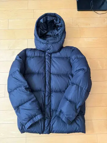 유니클로 다운 자켓 사이즈 M UNIQLO