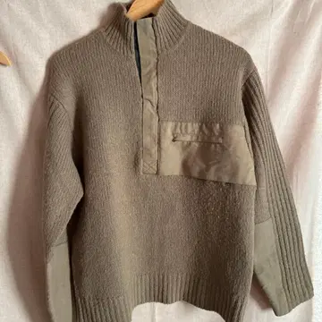 팀버랜드 올리브 그린 하프 지퍼 니트 스웨터