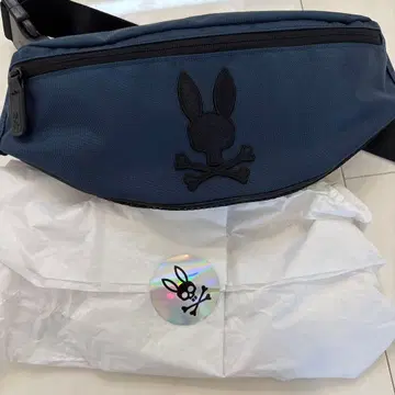 미사용 새상품 PSYCHO BUNNY 네이비 바디백