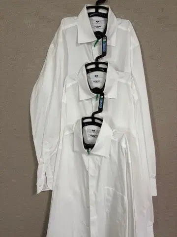 UNIQLO 슈퍼 논아이론 와이셔츠 3개 세트 클리닝 완료