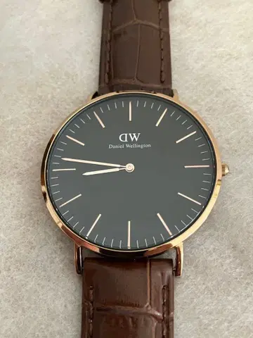작동 다니엘 웰링턴 남성용 QZ 손목시계 배터리, 가죽 벨트 새상품