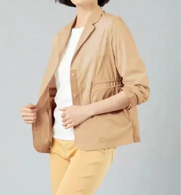 두클라쎄 DoCLASSE 에어리 스트레치 테일러드 자켓