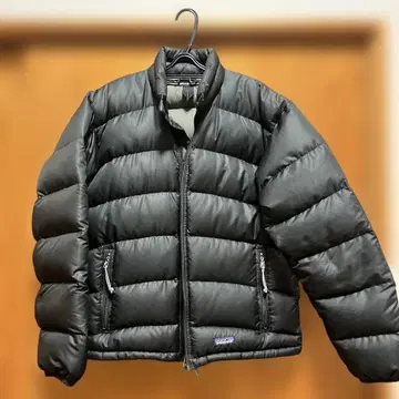 patagonia 블랙 다운 자켓 M