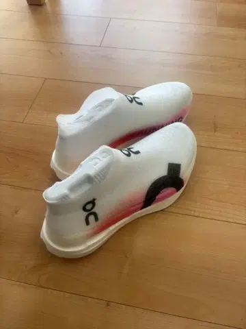 Cloudboom Strike LS 화이트/라즈베리 W11