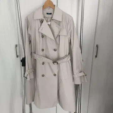 a.v.v 베이지 트렌치코트