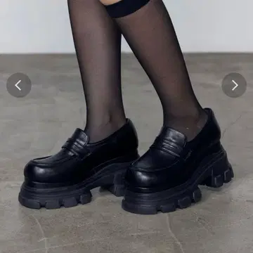 EMODA 탱크 솔 벌키 로퍼