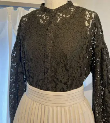 [ Maison Echelle ] 탱크 부착 레이스 셔츠 리뉴얼 버전