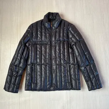 DUVETICA 블랙 다운 자켓 46