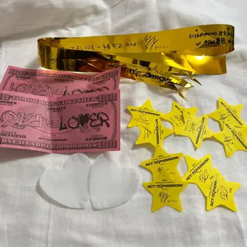 TXT 낙하물 은색 테이프 은테 벨루나돔 돔 투어 별