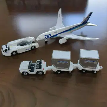토미카 ANA 787 에어포트 세트