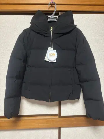 [ 새상품 ] 티어클라세 심리스 다운 블랙 M