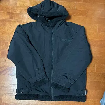 AVIREX USA 블랙 XL 다운 자켓