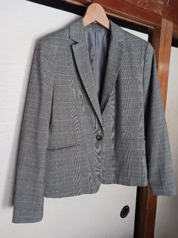 그레이 체크 무늬 테일러드 자켓 GU 사이즈 XL