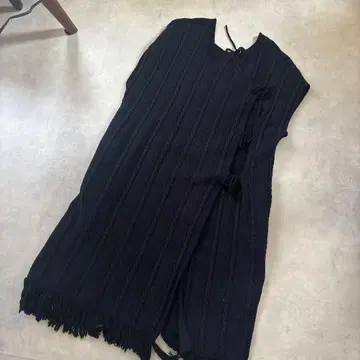 PUBLIC TOKYO 네이비 슬리브리스 니트 원피스