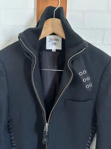 장 폴 고티에 블랙 지퍼 재킷