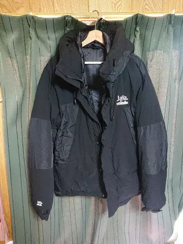 JaVa 블랙 다운 자켓 L 사이즈