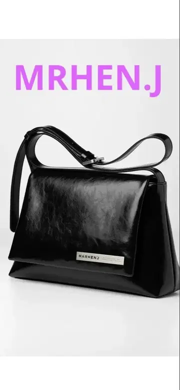 한국 브랜드 MARHEN J의 숄더백