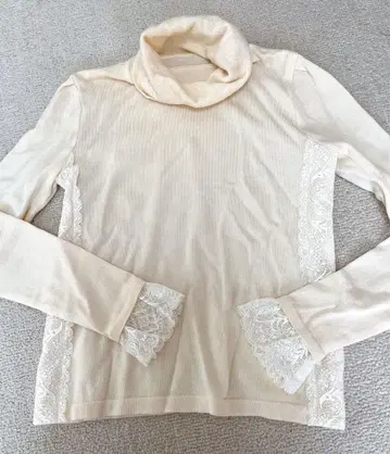 Rene 르네 레이스 하이넥 니트 상의 34