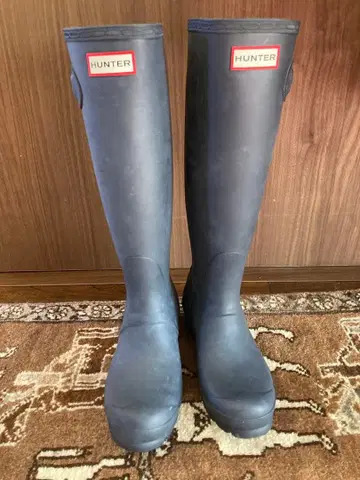 HUNTER 네이비 롱 레인부츠 버클 포함