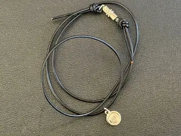 MB 가죽 팔찌 블랙