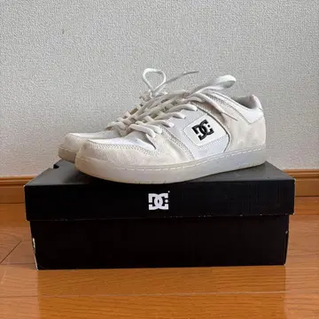 DC 화이트 스웨이드 스니커즈 박스 포함