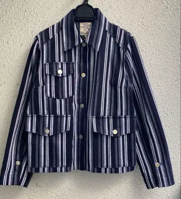 BAUM UND PFERDGARTEN: 스트라이프 패치 포켓 블루종