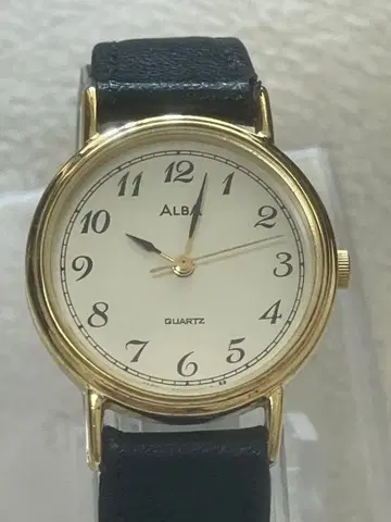 [벨트와 배터리 교환 완료] ALBA 쿼츠 손목시계 골드/블랙
