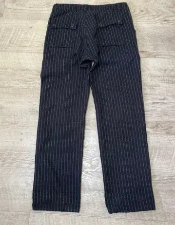 블랙 히코리 울 슬랙스