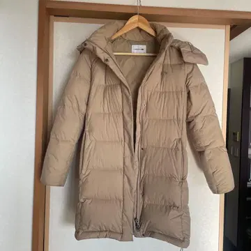 LACOSTE 베이지 다운 자켓 34