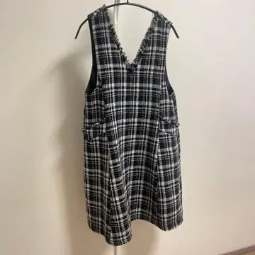 체크 무늬 원피스, 터틀넥이나 시스루 이너와 함께 착용!