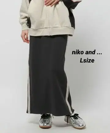 니코앤드 모듬 사이드 리브 스커트 L 롱 스커트