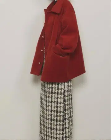 금장 버튼 미들 코트