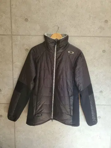 주말 가격 인하 오클리 골프 자켓 L 블랙