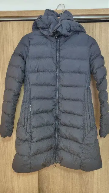 TATRAS 타트라스 다운 코트 다크 네이비 폴리테아마