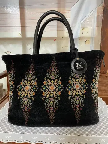 핫토만 셔닐 직조 핸드백