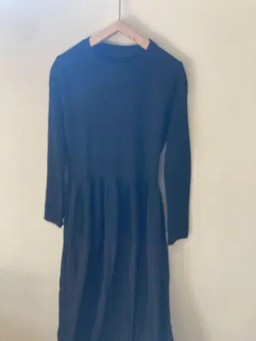 CYNICAL 이소재 절개 원피스