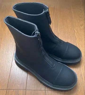antiqua 프론트 지퍼 부츠 사이즈 40