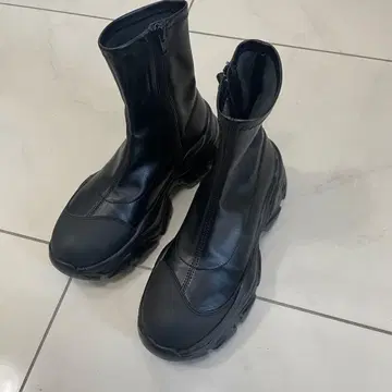 JEANASIS 지나시스 통굽 부츠