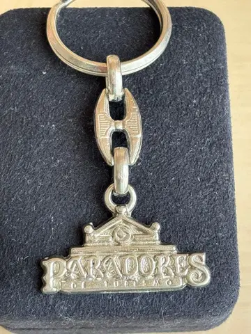 스페인 장미 파라도레스 공식 키링 PARADORES de Turismo