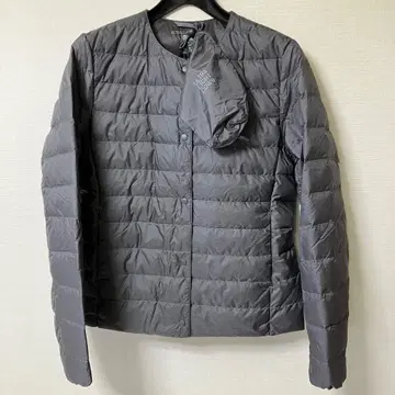 유니클로 울트라 라이트 다운 컴팩트 자켓 그레이 S