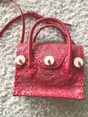 그레이스 콘티넨탈 카빙 백 S 레드