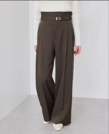 18일 처분 VIS 벨트 디테일 턱 와이드 팬츠/이지케어