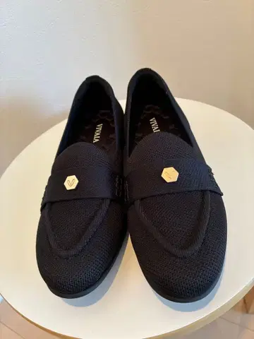 VIVAIA 아몬드 토 페니 로퍼 22.5cm