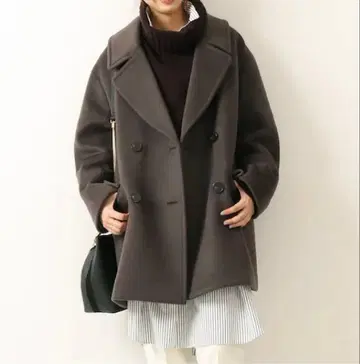 Spick&Span 해밀턴 울 테일러드 칼라 숏코트 36